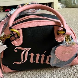 Juicy Couture Purse set. Brand new. Gift that wasn’t liked.